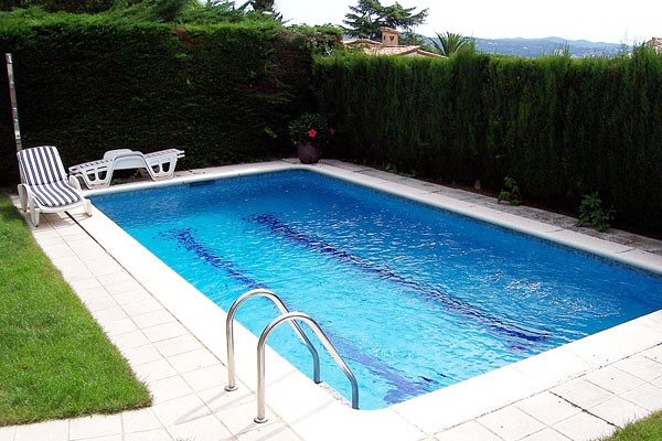 6.1 Costa Brava 200-300 piscine